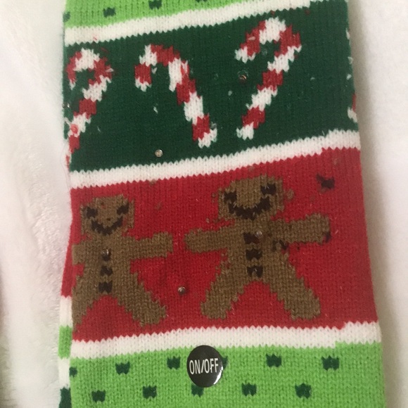 🆕 Adorable set of 4 children’s scarves with lights - Picture 13 of 13